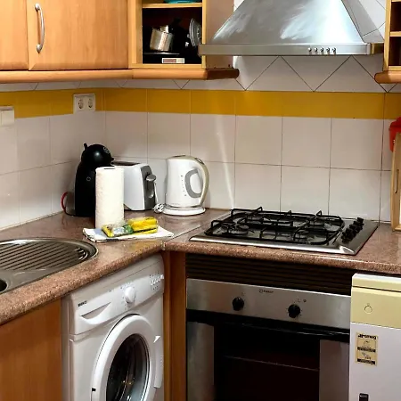 Alfama Sao Crispim شقة