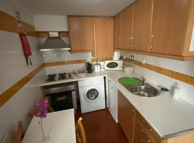 Alfama Sao Crispim شقة