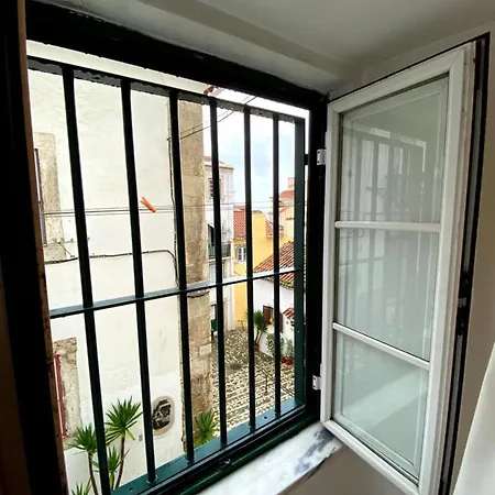 Alfama Sao Crispim