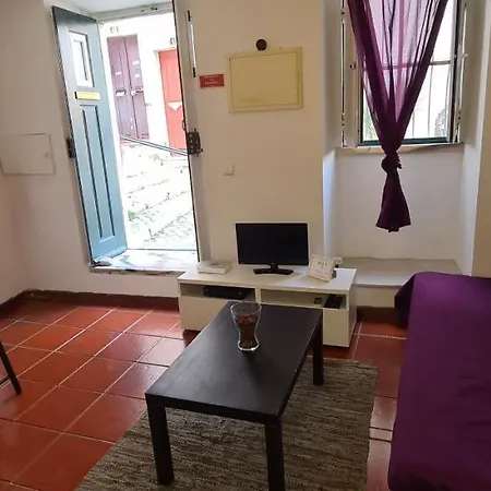 Alfama Sao Crispim