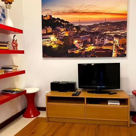 Alfama Sao Crispim Lisbon